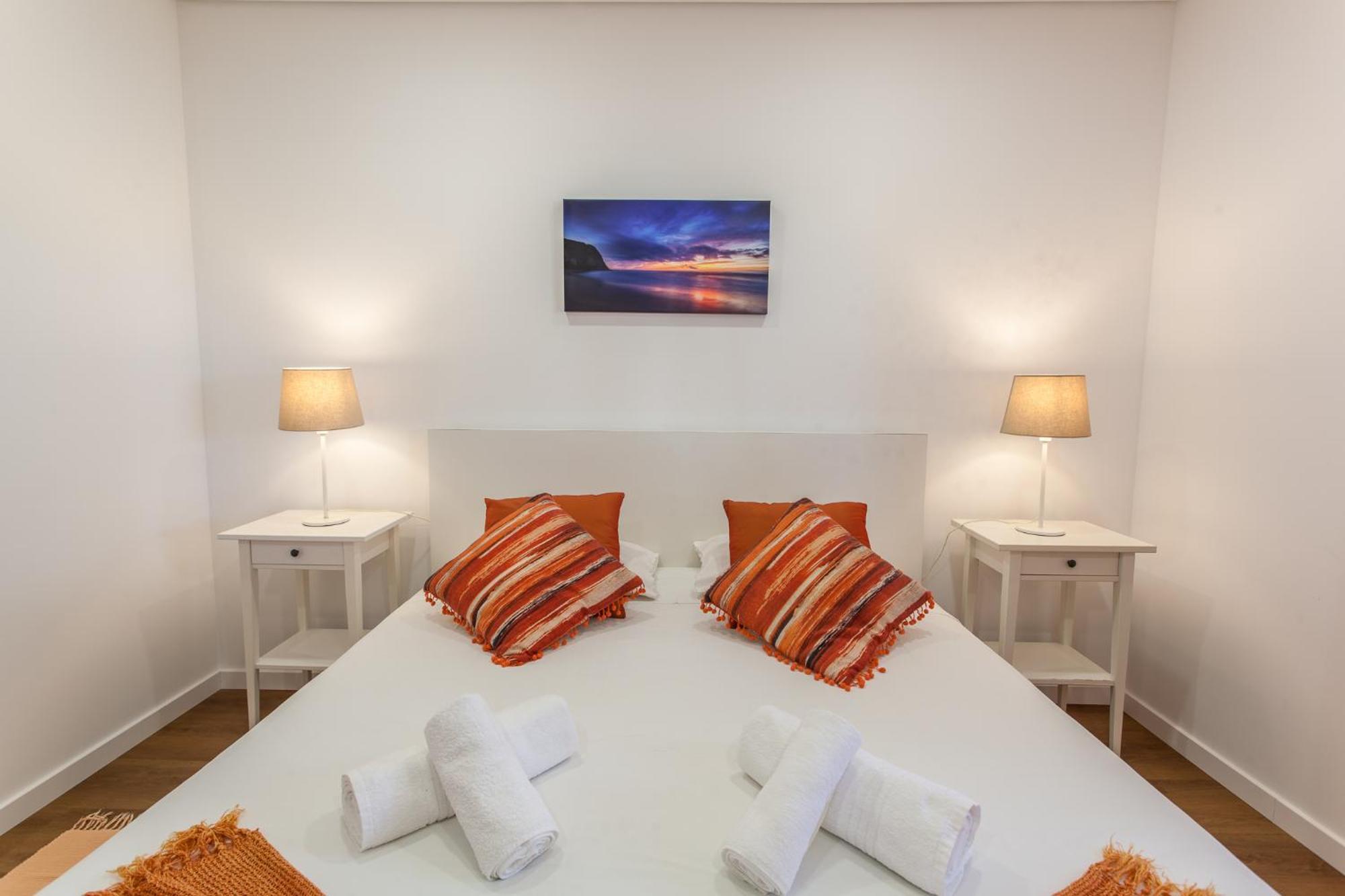 Ocean, Pines And Mountain - Renovated February 2025 - Ac Villa Colares Exterior photo