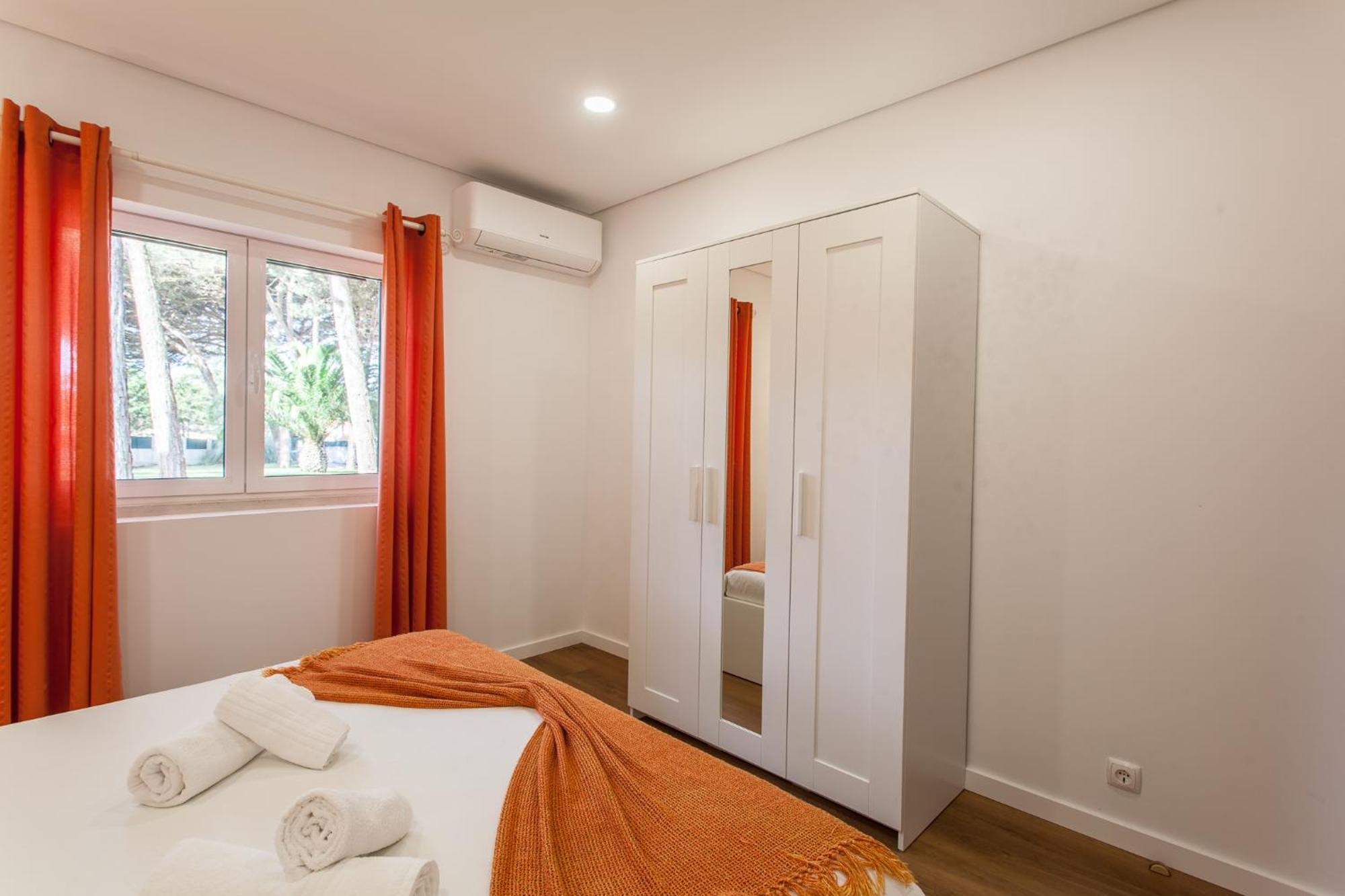 Ocean, Pines And Mountain - Renovated February 2025 - Ac Villa Colares Exterior photo