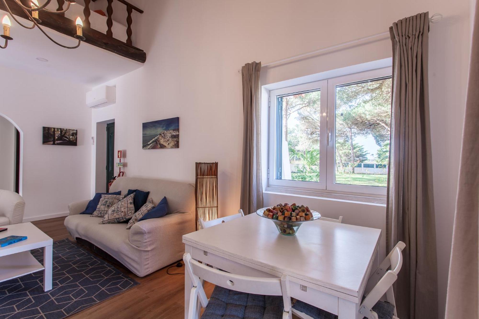 Ocean, Pines And Mountain - Renovated February 2025 - Ac Villa Colares Exterior photo